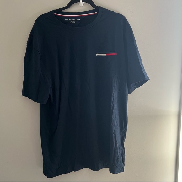 Tommy Hilfiger Men's Icon Coin T-shirt - Picture 2 of 3